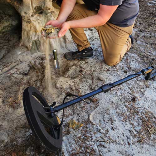 PentaCoilを用いた科学的探査の様子